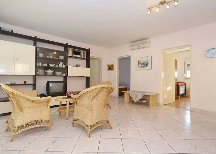 Neyla Apartment